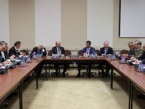 Bakan Işık, Abd Savunma Bakanı Carter İle Görüştü
