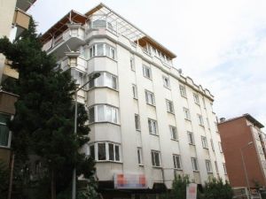 Samsun’da Çatıdan Düşen İşçi Hayatını Kaybetti