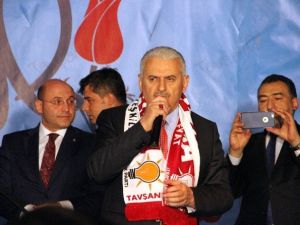 Başbakan Binali Yıldırım: ’’Yolları Böleriz Ama Türkiye’yi Asla Böldürmeyiz’’