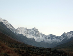 Kaçkar'a Mevsimin İlk Karı Yağdı