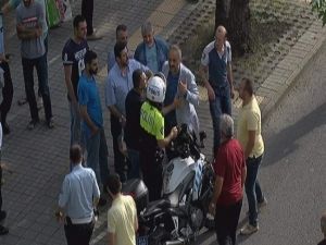 Trafik Polisinin Tutumu Of Eski Belediye Başkanını Çileden Çıkardı