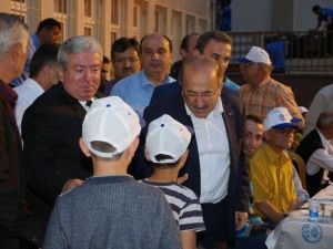 Büyükşehir İftar Sofrasını Şalpazarı İlçesine Kurdu
