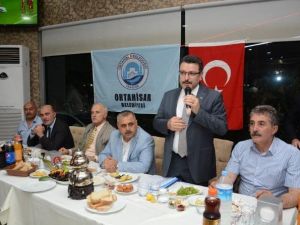 Ortahisar Belediye Başkanı Genç Muhtarlarla İftarda Buluştu