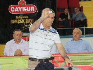 Çaykur Kura Çekimi İle Eski Hükümlü 20 İşçiyi İşe Aldı