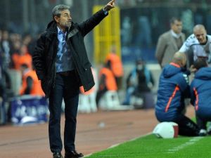 Aykut Kocaman Yeni Sezonda İstikrar Bekliyor