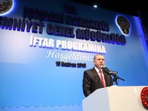 Cumhurbaşkanı Erdoğan Emniyet Mensuplarıyla İftarda Buluştu