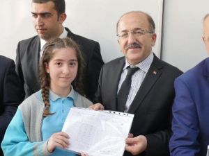 Trabzon’da 158 Bin Öğrenci Karne Heyecanı Yaşadı