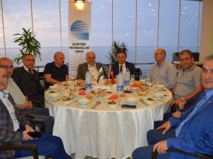 Elektrik Mühendisleri Odası Trabzon Şubesi İftar Yemeğinde Buluştu