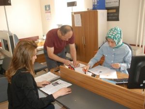 Nüfus Cüzdanını Kaybeden Lys Adayının Zamanla Yarışı