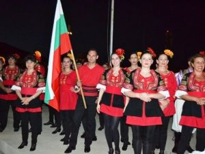 Ayvalık’ta Uluslararası Halk Dansları Coşkusu