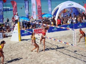 Çeşme’de Uluslararası Voleybol Turnuvası Yapılacak