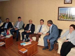 Bakan Çelik’den Türk İş 4. Bölge Temsilciliği’ne Ziyaret
