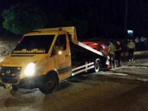 Kaldırıma Çıkan Otomobil Devrildi: 2 Yaralı