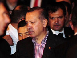 Erdoğan 'Anneciğine' Kuran Okudu