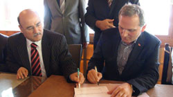 Belediye ile Bem-Bir-Sen arasında sosyal denge sözleşmesi imzalandı