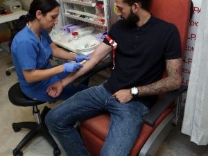 Fenerbahçeli Futbolcular Sağlık Kontrolünden Geçti