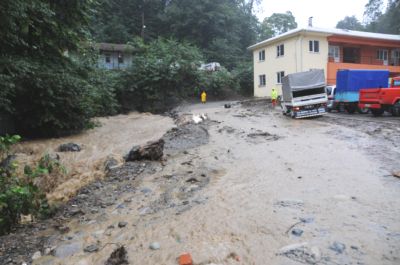 Rize'de Şiddetli Yağış Alarmı