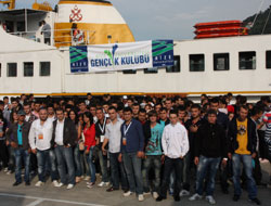 Üniversite Öğrencilerine Vapur Gezisi