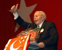 Yasaklar kalktı o artık siyasetçi