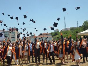 Sinop Üniversitesi’nde Mezuniyet Coşkusu
