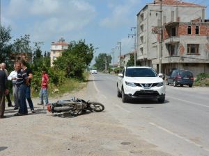 Otomobil İle Motosiklet Çarpıştı: 1 Yaralı