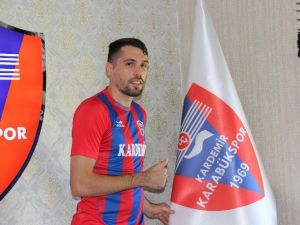 Rumen Oyuncu Gaman Karabükspor’a 3 Yıllık İmza Attı
