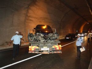 Tünelde Otomobil İle Motosiklet Çarpıştı: 1 Yaralı