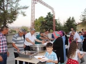Hisarcık’ta 2 Mahalle Bir İftarda Buluştu