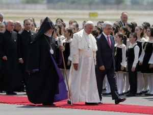 Papa Francis Ermenistan’da