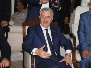 Ulaştırma Bakanı Arslan Iğdır’da