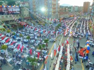 Oruçlu Gönüller Tekkeköy’de Buluştu