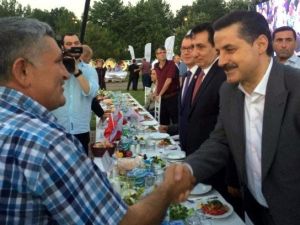 Yenişehirli Çiftçiler Bakan Çelik’ten Yardım İstiyor