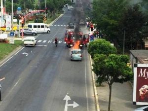 Seyir Halindeki Otomobil Alev Aldı