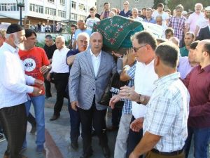 Güven Özyurt’un Annesi Toprağa Verildi