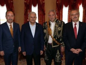 Başbakan Yıldırım Kırkpınar Heyetini Kabul Etti