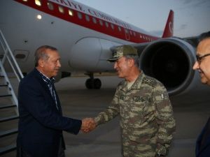Cumhurbaşkanı Erdoğan, Silopi’de Askerlerle İftarda Bir Araya Geldi