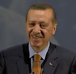 Başbakan Erdoğan Hem Güldü Hem Güldürdü - VİDEO