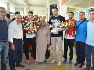 Dünya Şampiyonu Mardin’e Döndü