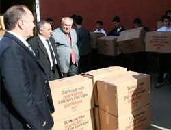 Rize'de 3 Bin Öğrenciye Giysi Dağıtıldı