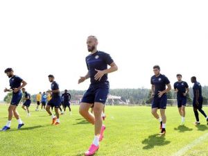 Osmanlıspor Gücüne Güç Katıyor