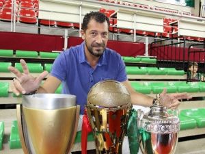 Ufuk Sarıca’dan Kaf-kaf’a Veda