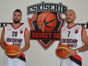 Eskişehir Basket’te İki İmza Birden