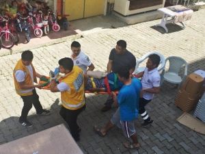 Yüksekten Düşen Kadın Yaralandı
