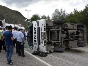 Gümüşhane’de Trafik Kazası: 19 Yaralı