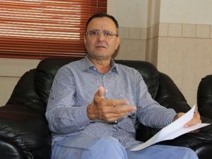 Aşut: “Ab Katı Tutumundan Vazgeçmediği Takdirde Dağılacaktır”