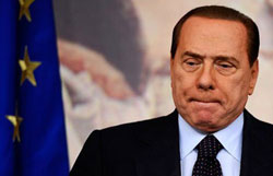 Başbakan Berlusconi istifa etti