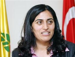 BDP'li Tuncel'e terörist cenazesinde şok!