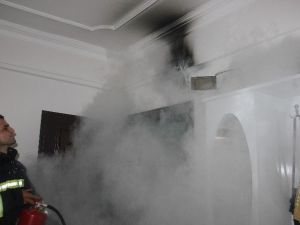 Tutuşan Elektrik Kabloları Korkuttu