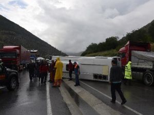 Gümüşhane’de Trafik Kazası: 13 Yaralı