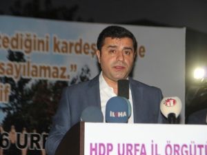 Hdp Eş Genel Başkanı Demirtaş, Şanlıurfa’da İftara Katıldı